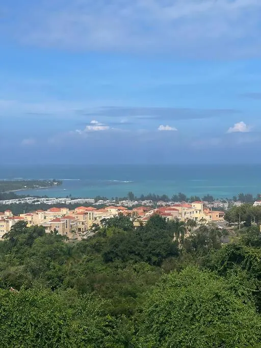 Condo In Luquillo Playa Azul דירה